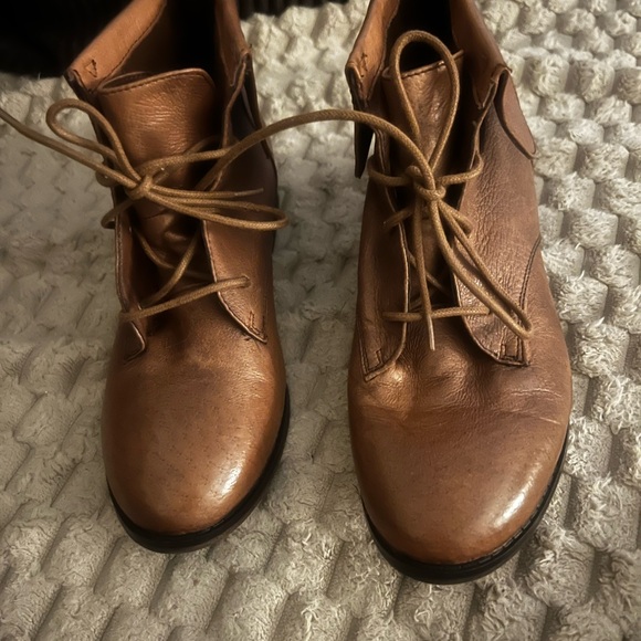 Steve Madden Brown Leather Boots size 7 - Picture 1 of 6
